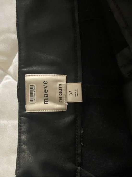 Colette Cropped Vegan Leather Pants - Picture 14 of 15